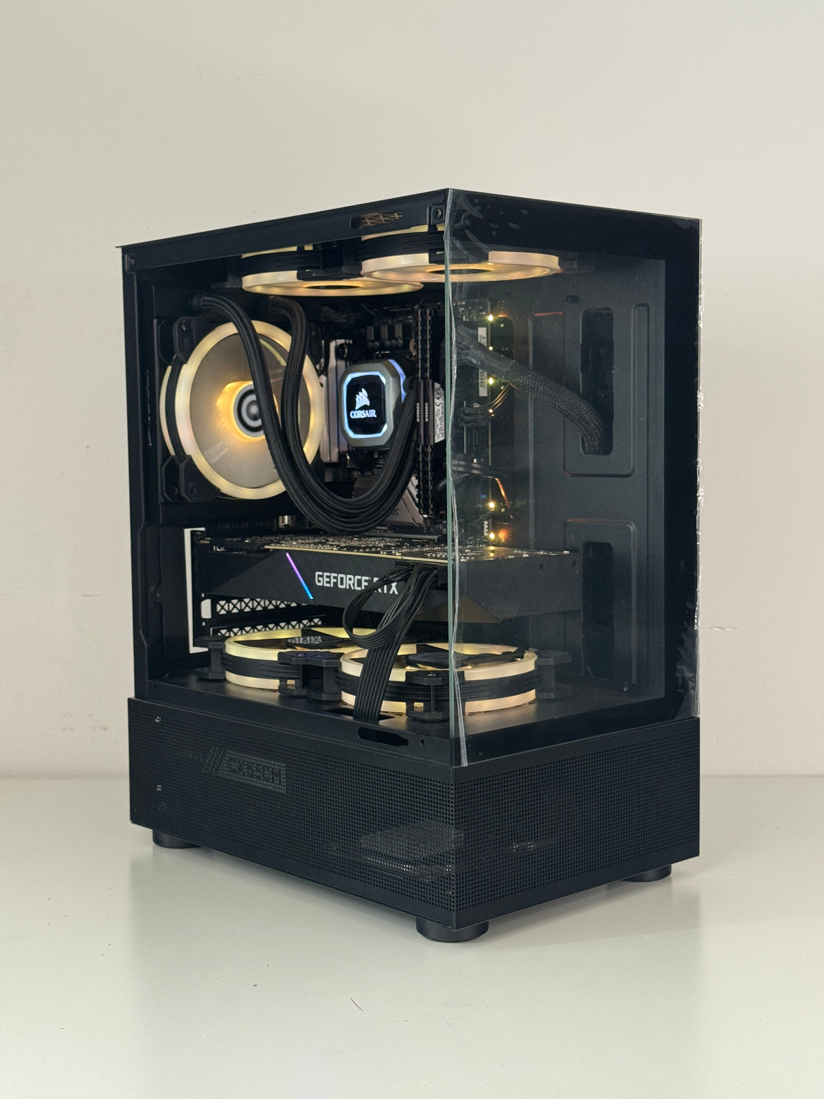 RTX 2080 SUPER GAMING PC