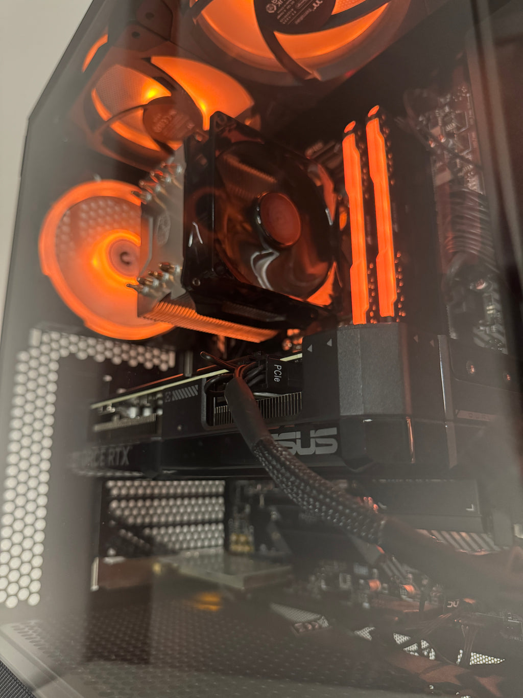RTX 4070 GAMING PC