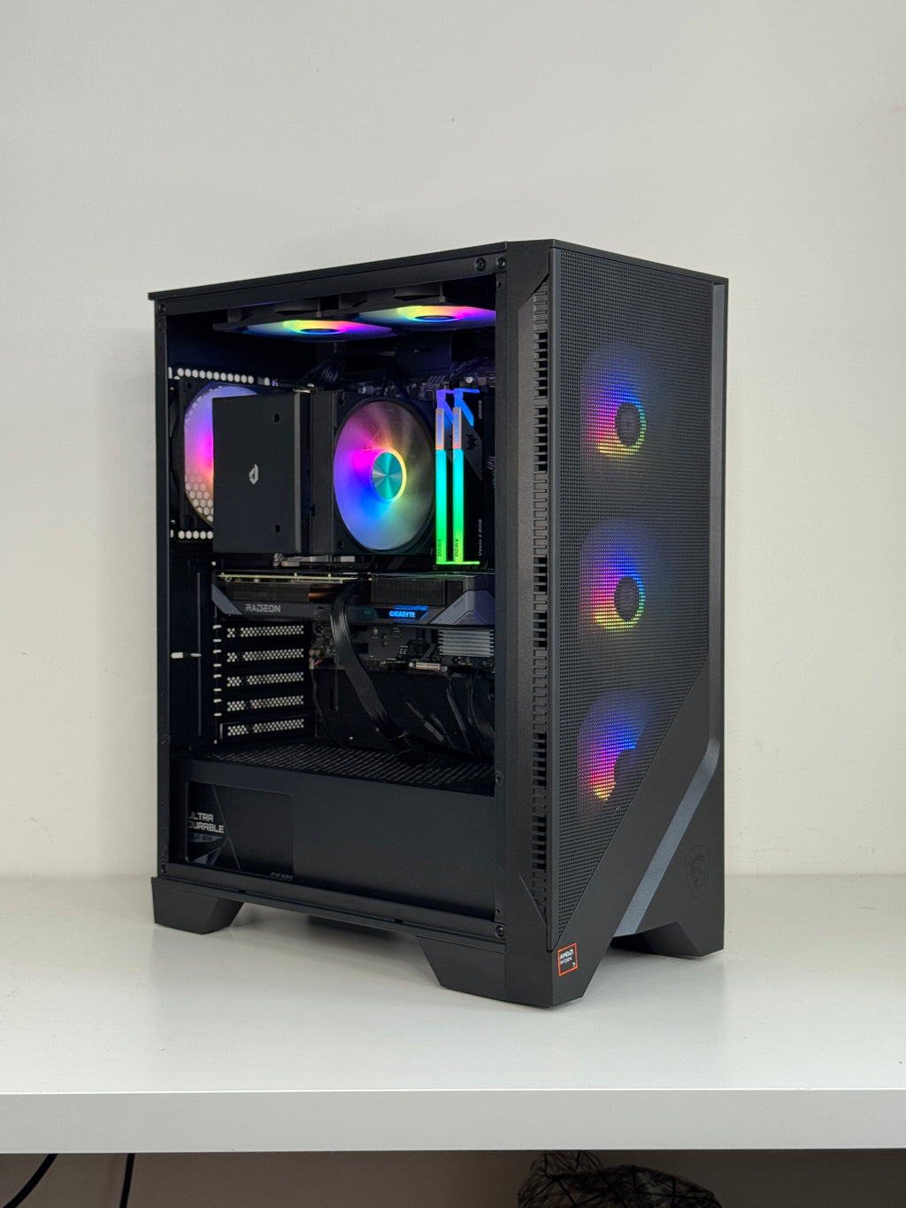 RX 9060 XT Gaming PC