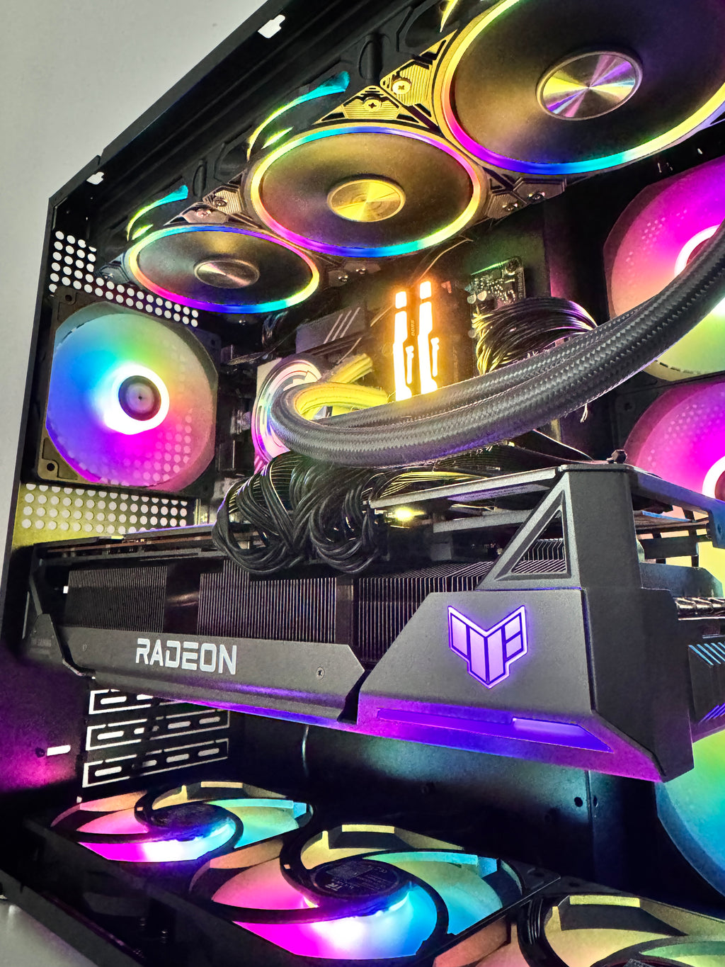 Ultra Gaming PC – RX 7900 XT 20GB & i5 14400F